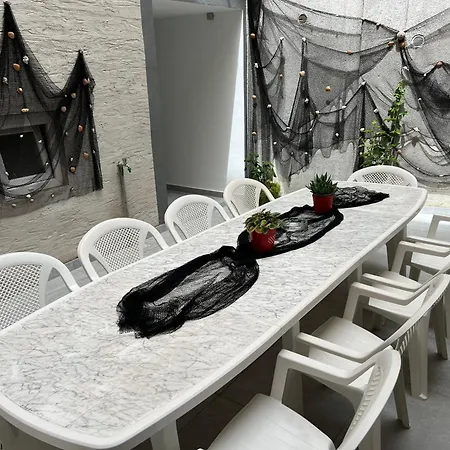 Beautiful Alisa - Center Of The Old Town Apartment *