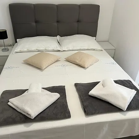 Apartment Beautiful Alisa - Center Of The Old Town Vodnjan