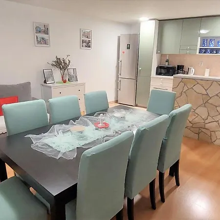 Apartman Beautiful Alisa - Center Of The Old Town