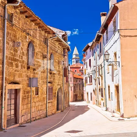 Beautiful Alisa - Center Of The Old Town Apartment